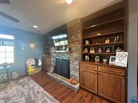 240 N Pond Dr., Jackson, MN 56143