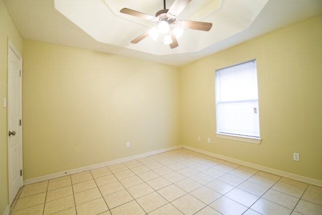 1001 S Palm Dr, #3, Pharr, TX 78577