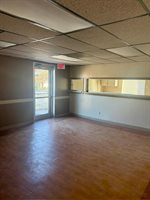 50 Old Village Road, Columbus, OH 43228