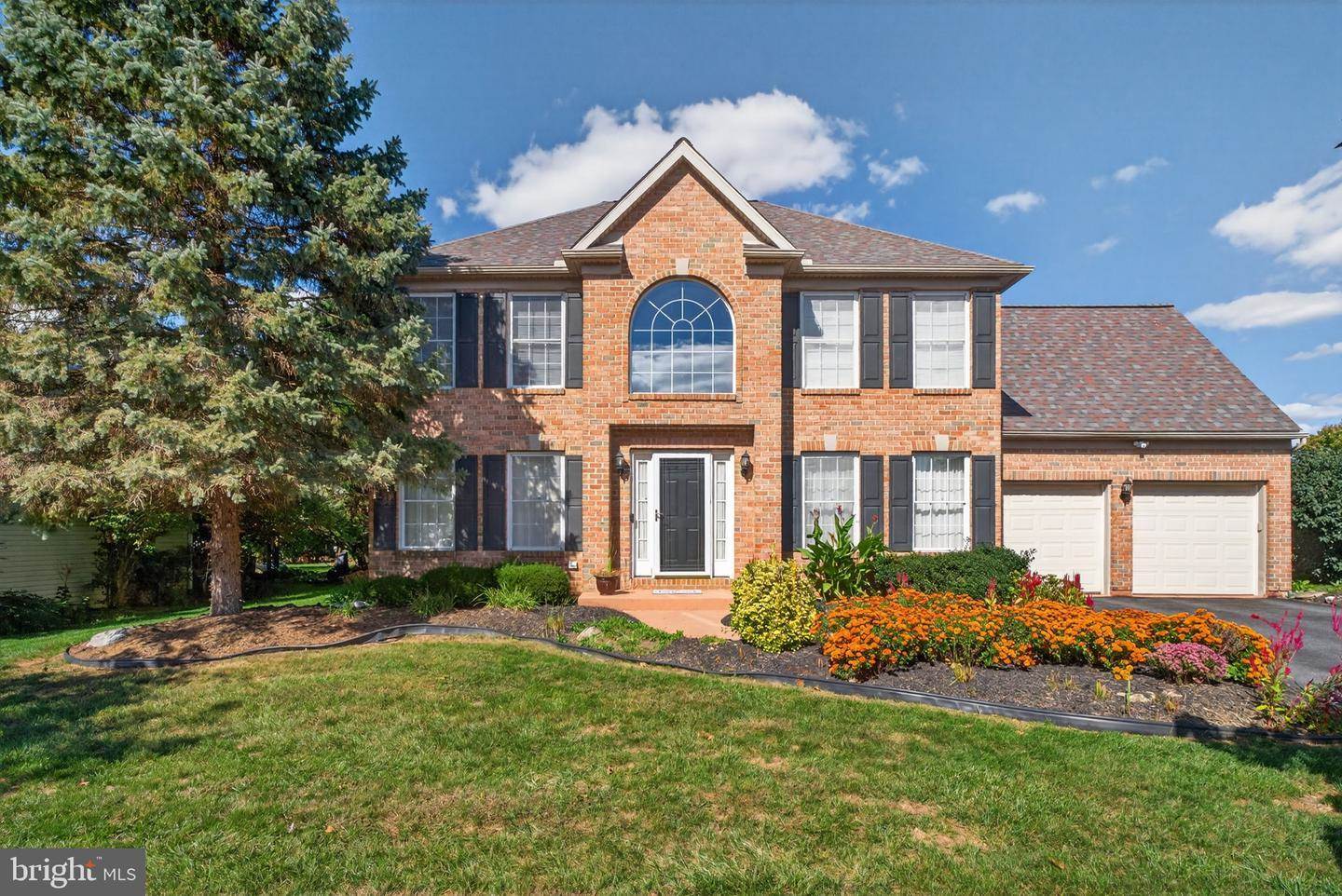 6779 Hickory Rd, Macungie, PA 18062