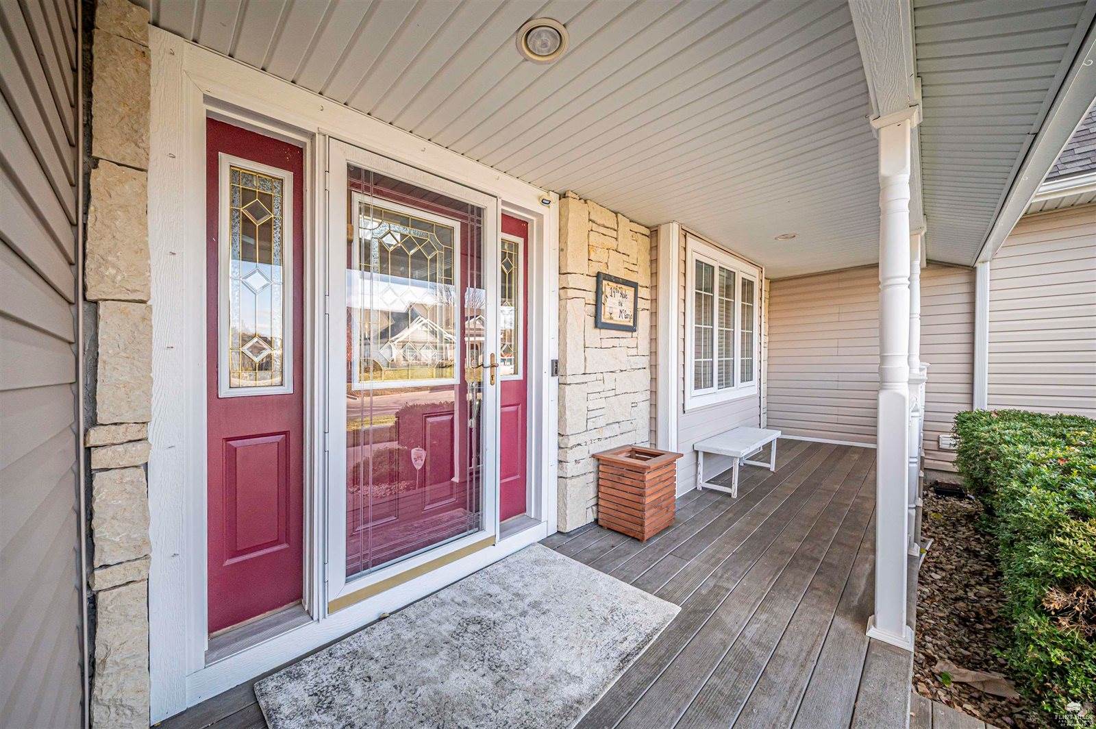 1539 Tamerisk Drive, Junction City, KS 66441