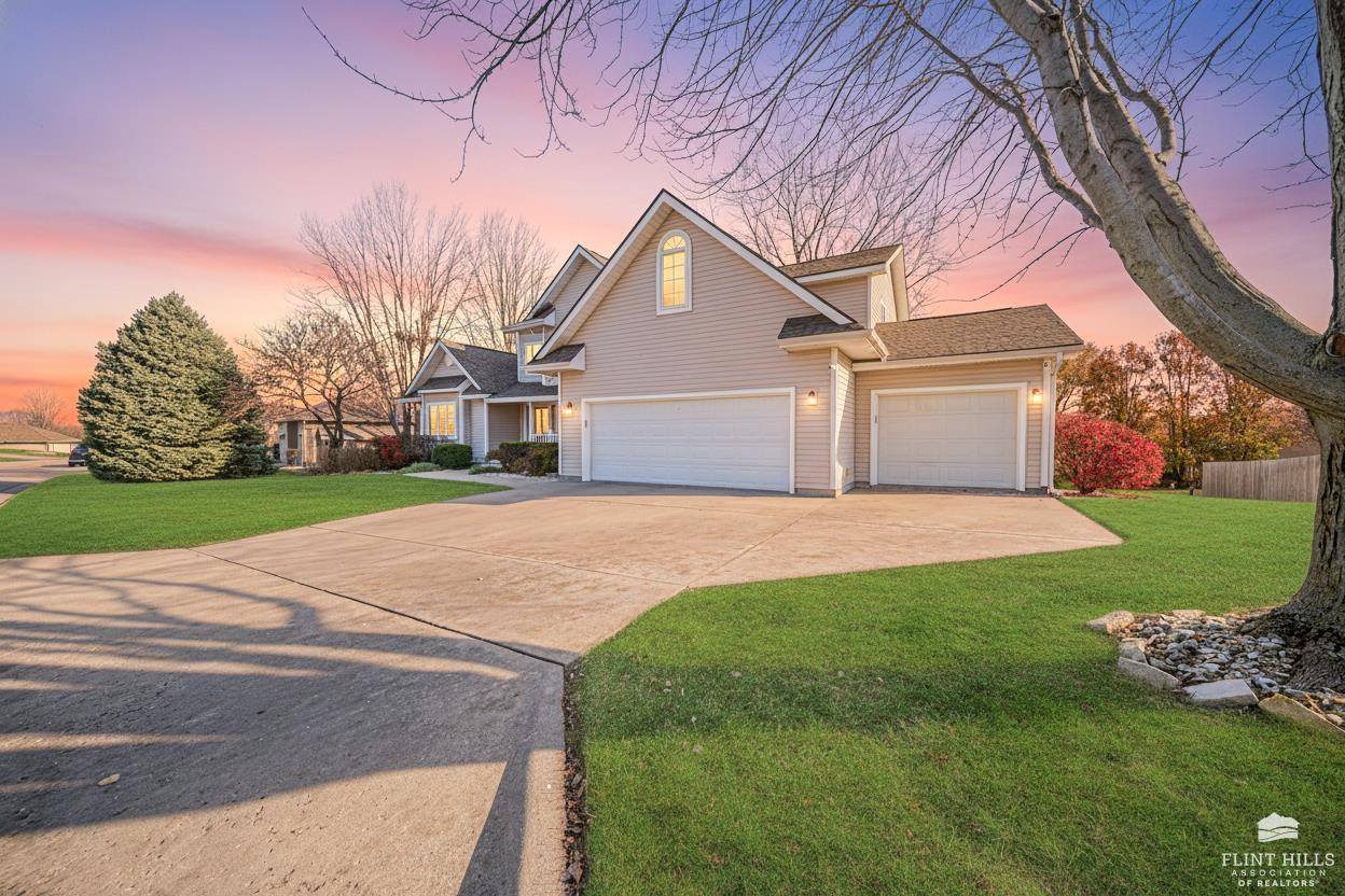 1539 Tamerisk Drive, Junction City, KS 66441