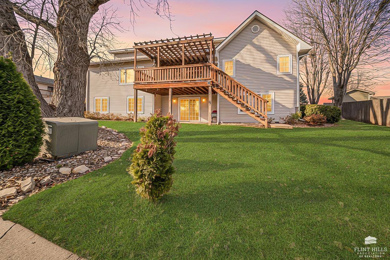 1539 Tamerisk Drive, Junction City, KS 66441