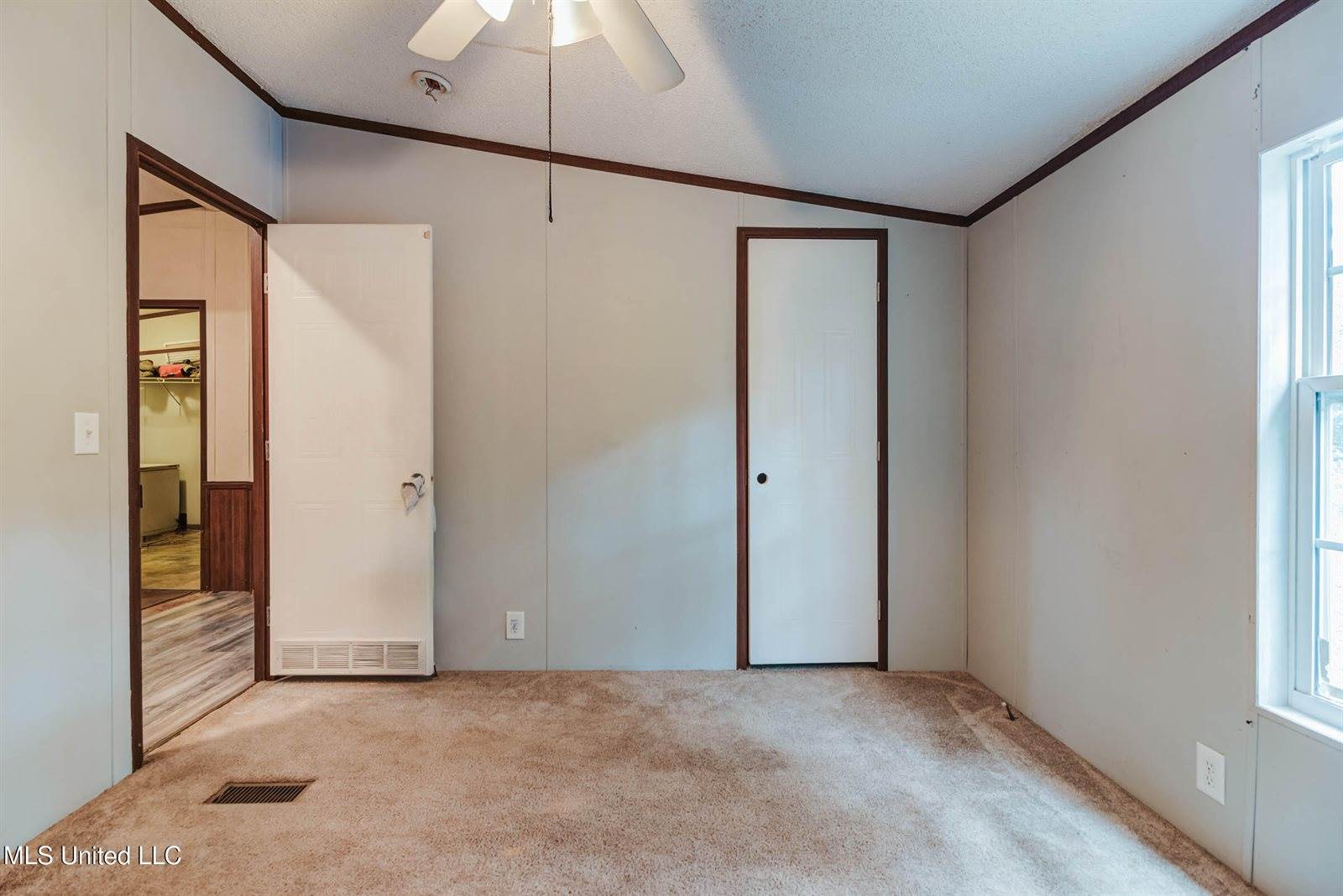 7141 Road 406, Kiln, MS 39556