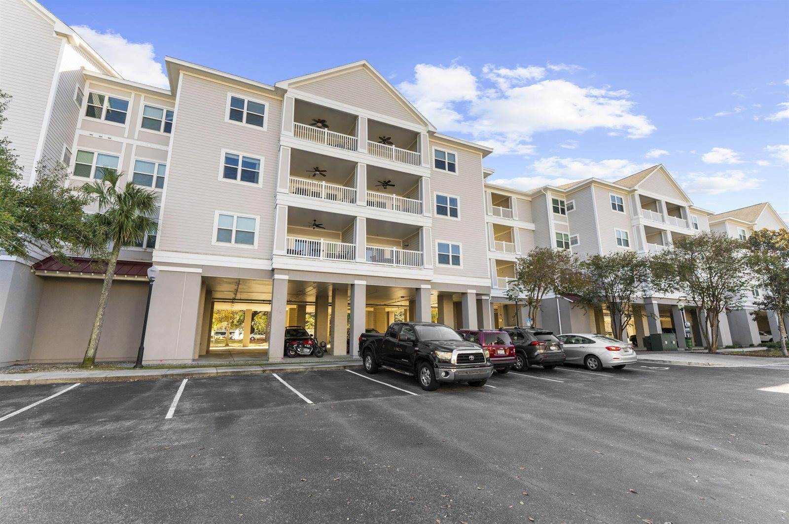 1984 Folly Road, Charleston, SC 29412