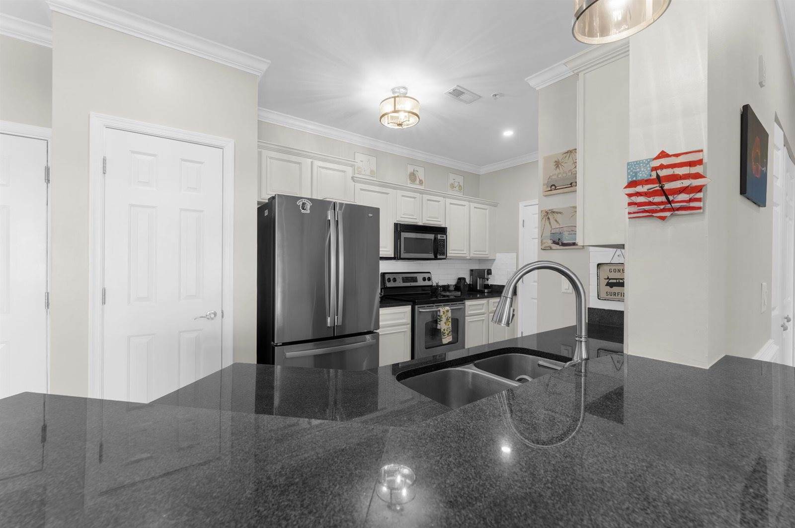 1984 Folly Road, Charleston, SC 29412