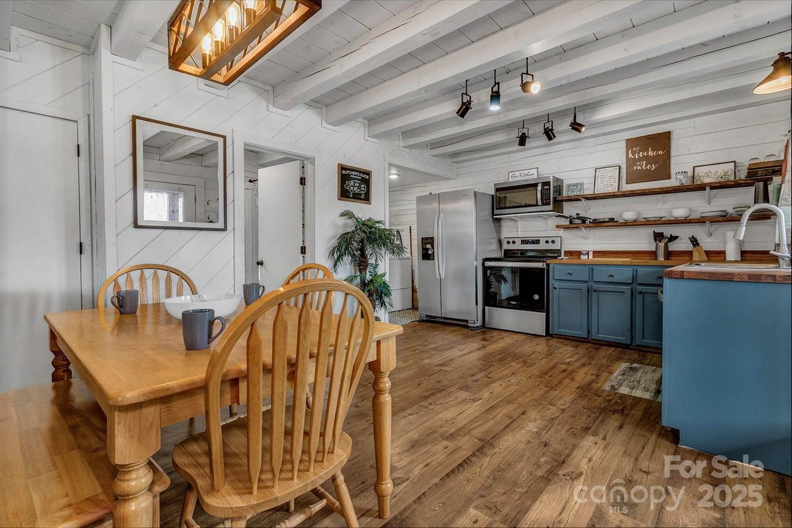 35 Creeds Cove Lane, Waynesville, NC 28785