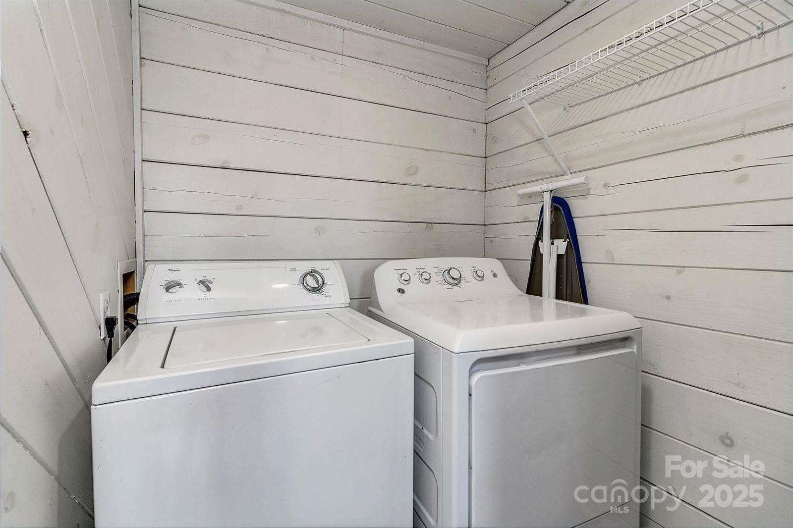 35 Creeds Cove Lane, Waynesville, NC 28785