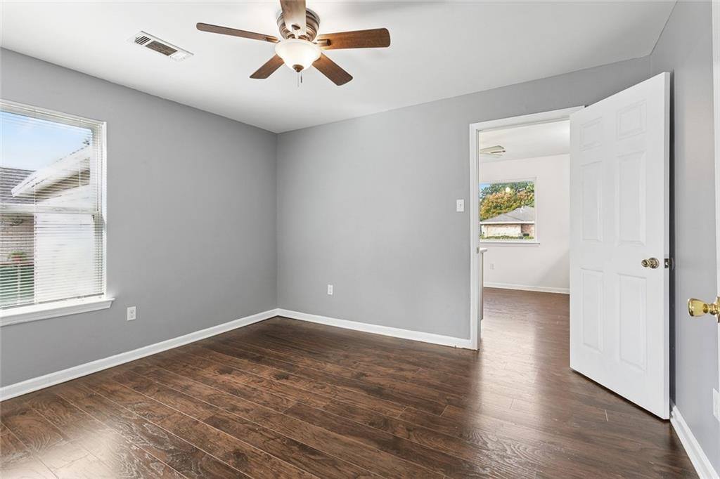 2136 East Beauregard Street, Chalmette, LA 70043