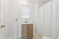 2136 East Beauregard Street, Chalmette, LA 70043