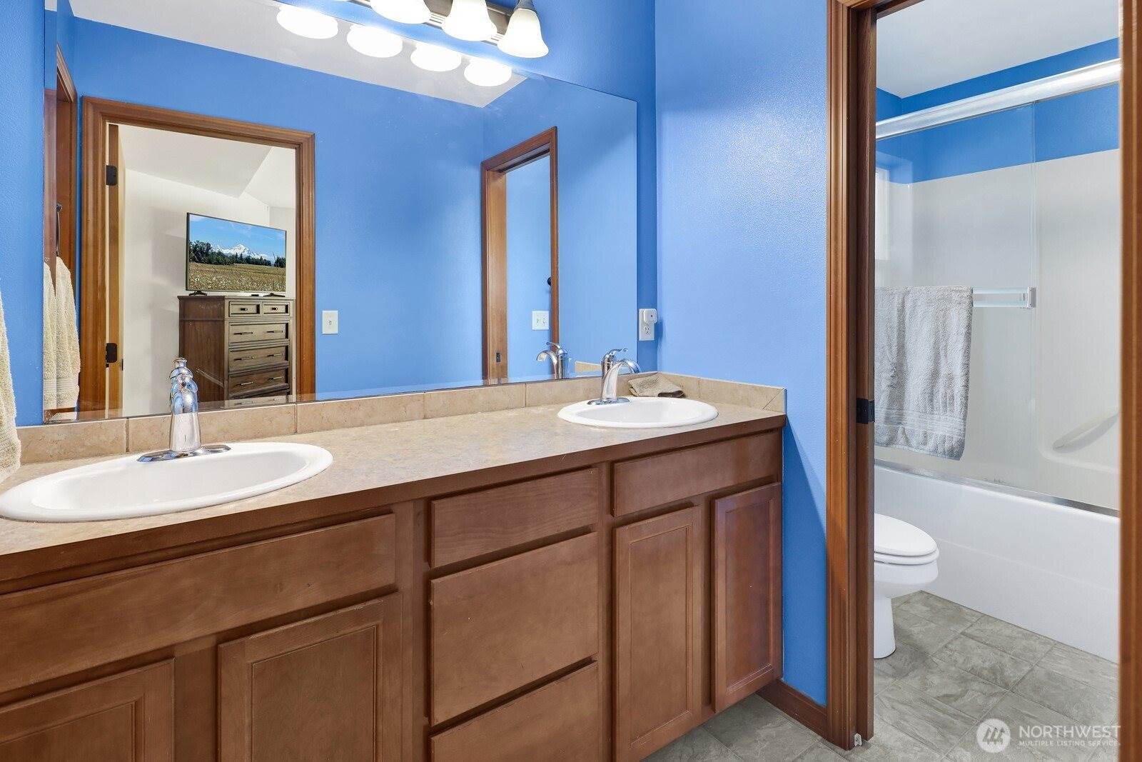 2556 Sievers Way, Ferndale, WA 98248