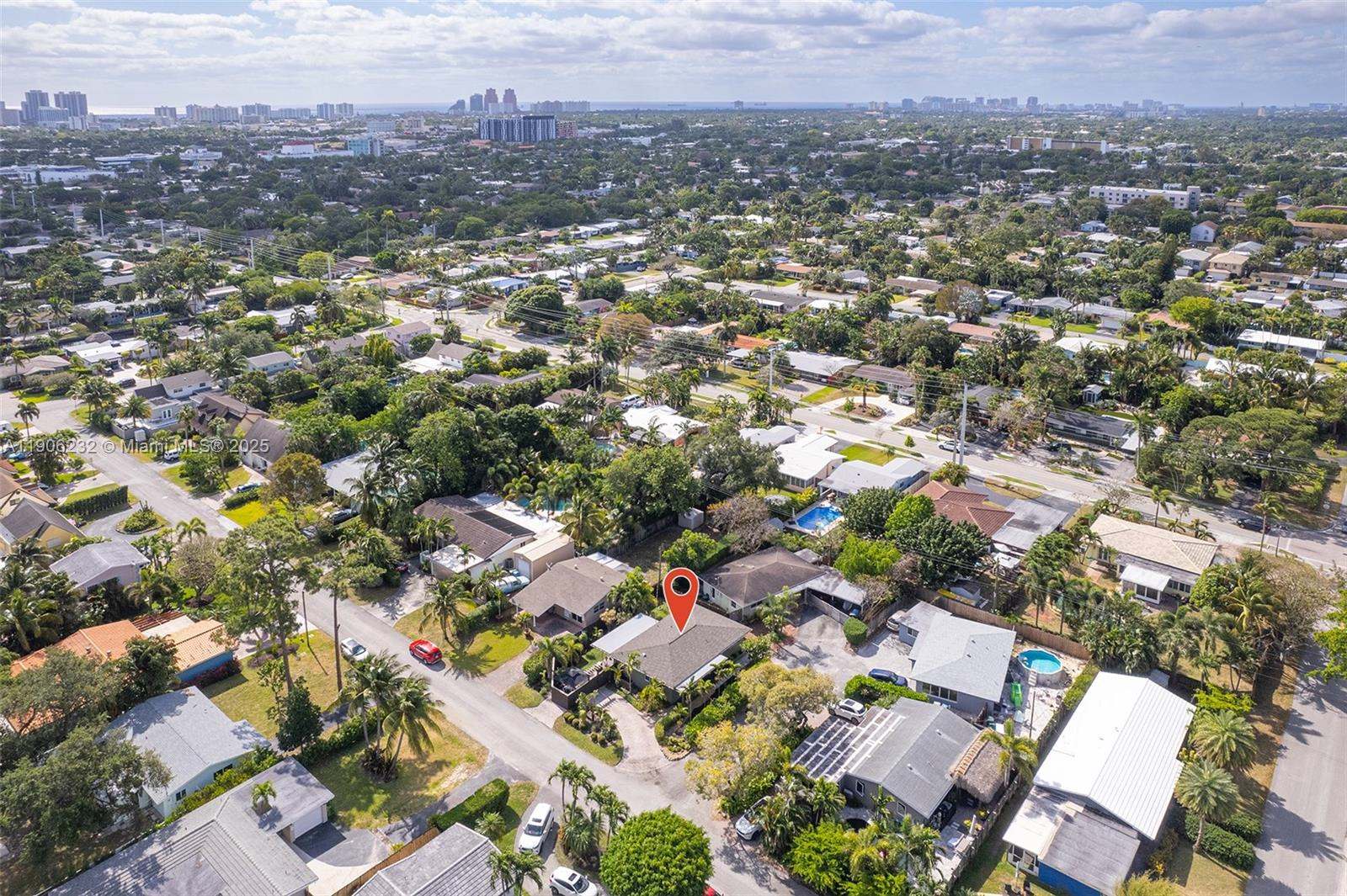 1532 NE 39th St, Oakland Park, FL 33334