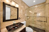 1532 NE 39th St, Oakland Park, FL 33334