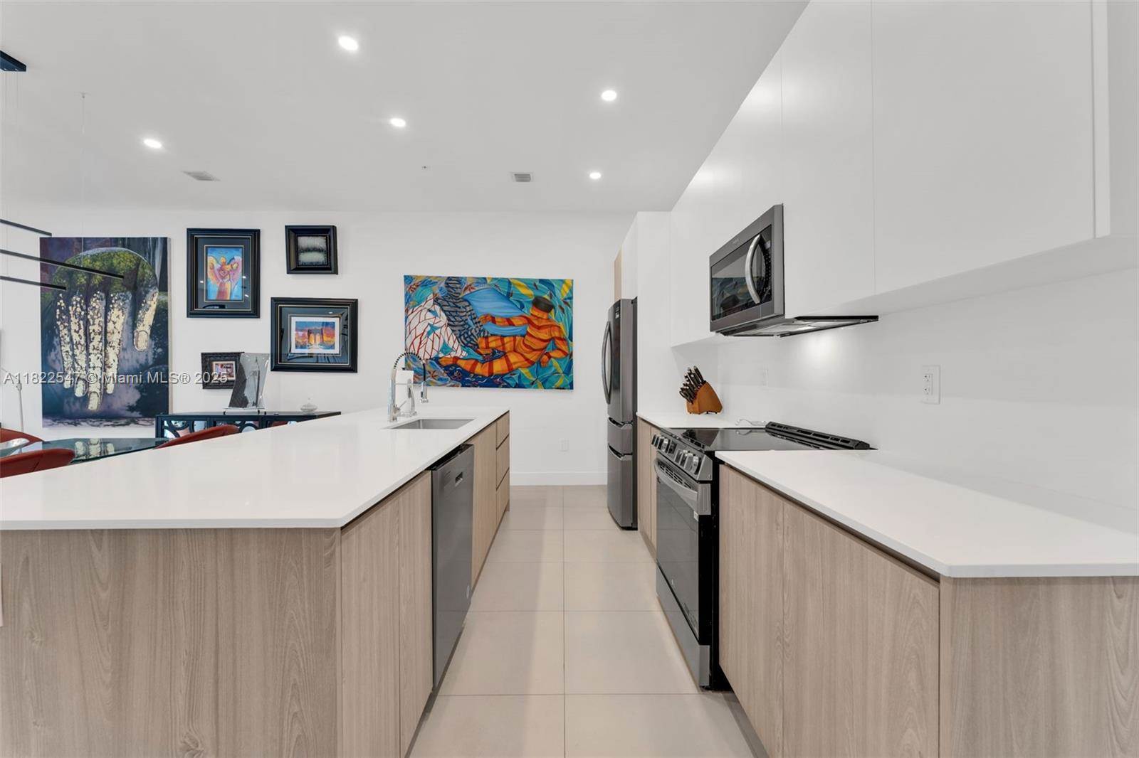 4212 NE 7th Ter, Oakland Park, FL 33334