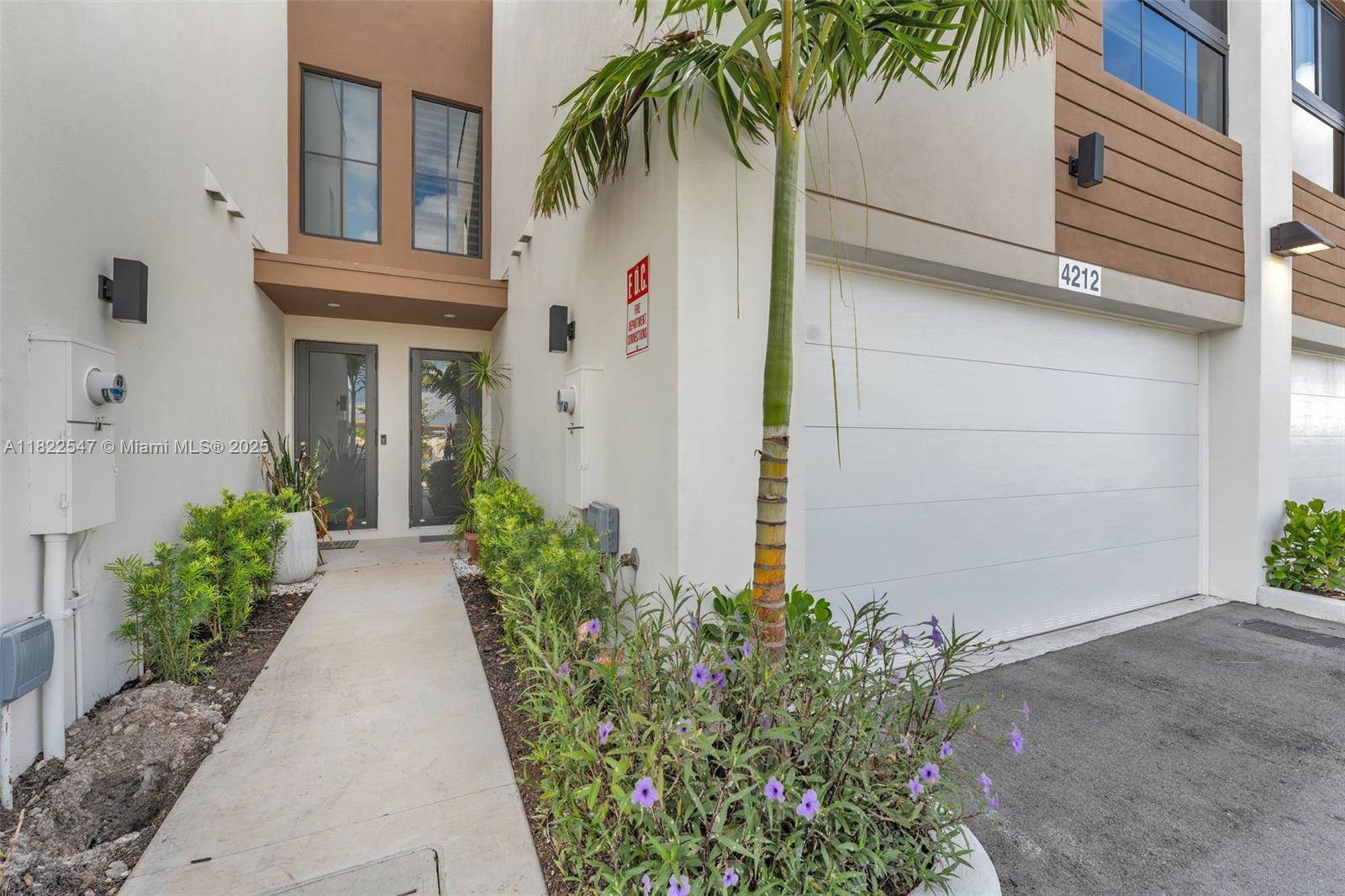 4212 NE 7th Ter, Oakland Park, FL 33334