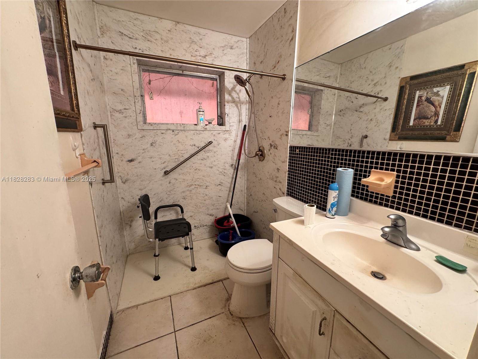 1930 NW 33rd St, Oakland Park, FL 33309