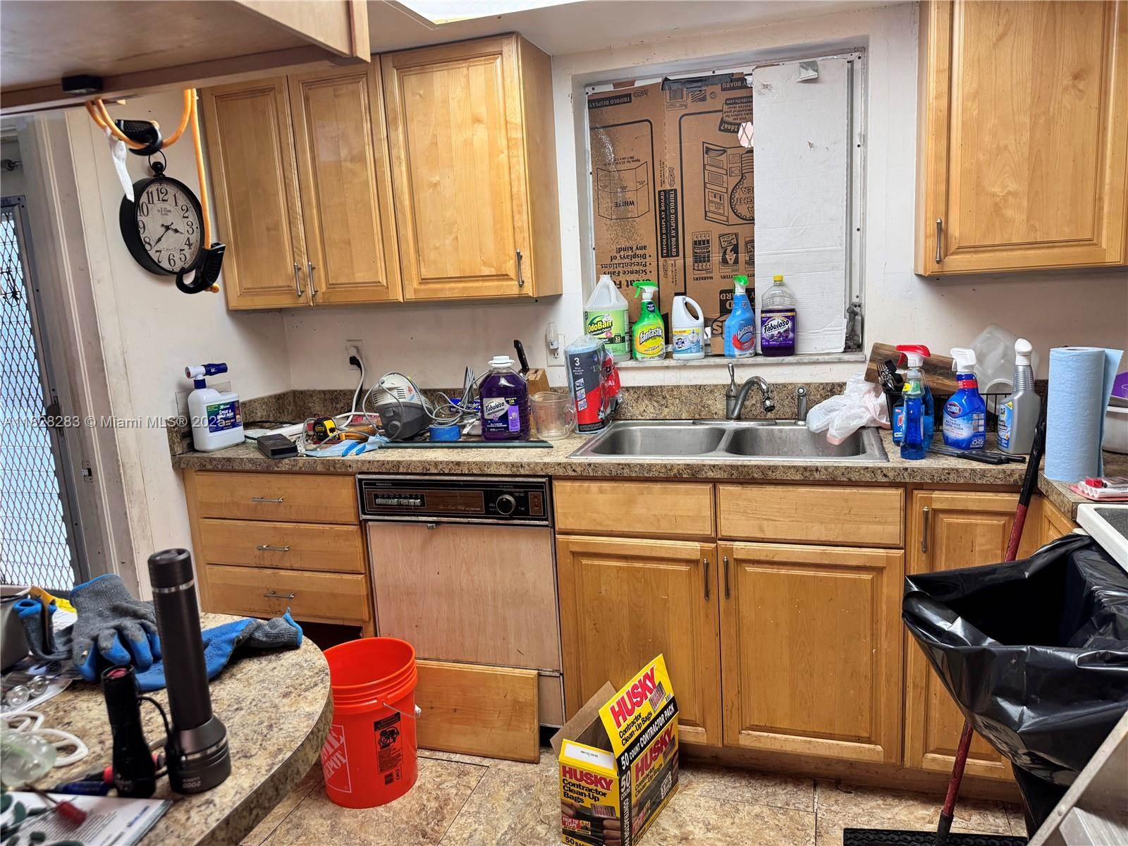 1930 NW 33rd St, Oakland Park, FL 33309