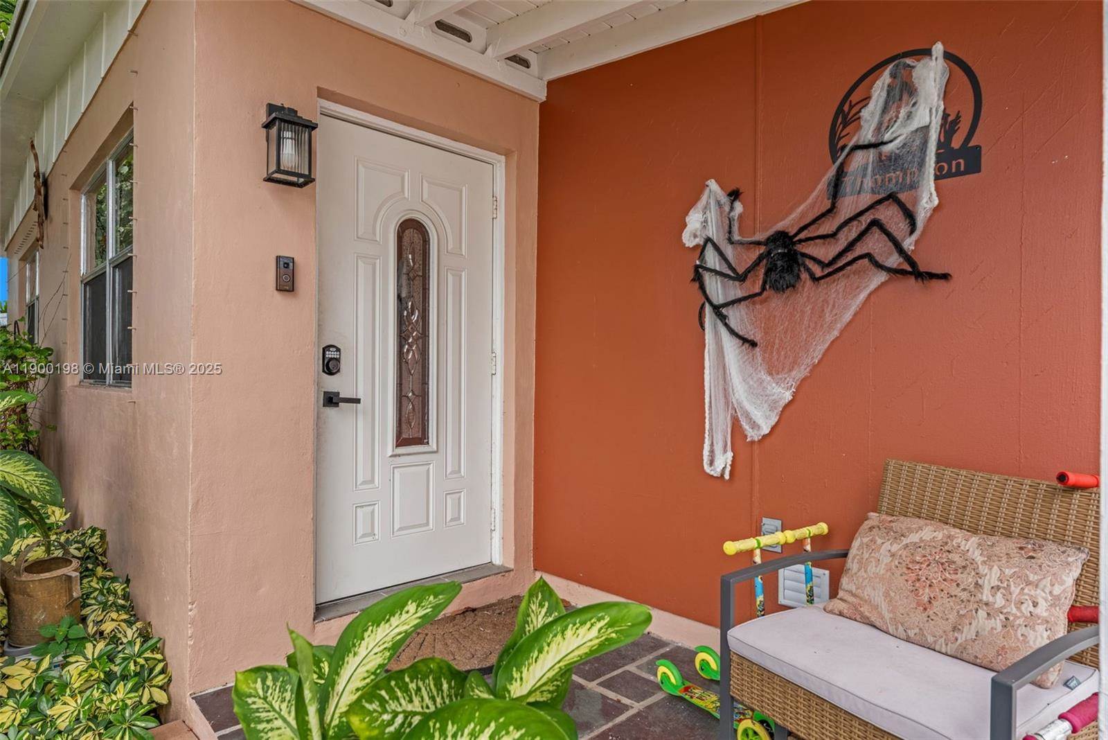 1200 NW 41st St, Oakland Park, FL 33309