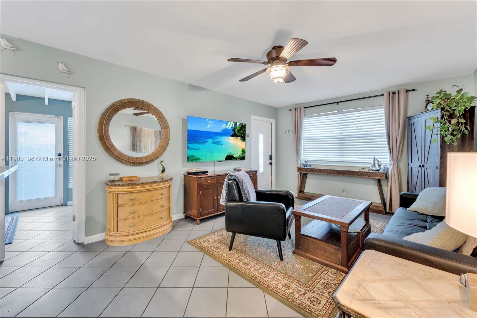 1200 NW 41st St, Oakland Park, FL 33309