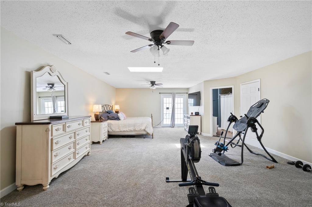 447 Willow Pond Lane, Hiddenite, NC 28636