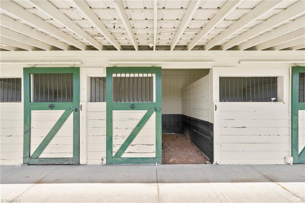 447 Willow Pond Lane, Hiddenite, NC 28636