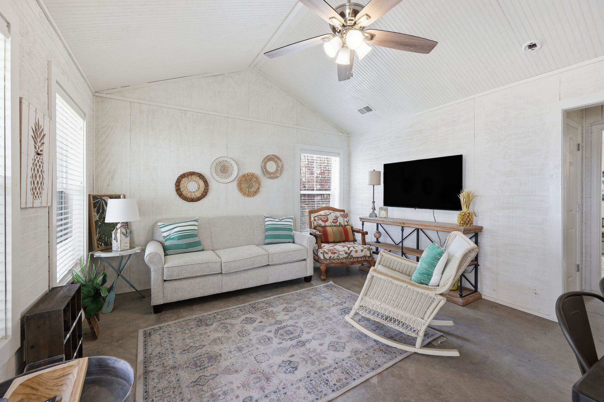 180 Barbara Rd, Buchanan, TN 38222