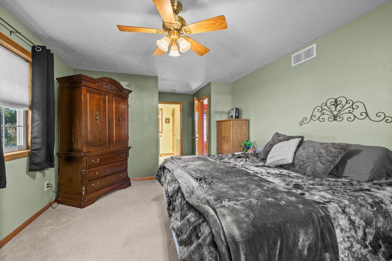 3041 Lexington Place, Plover, WI 54467