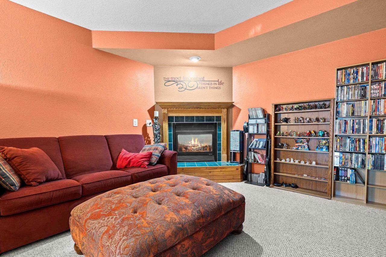 3041 Lexington Place, Plover, WI 54467