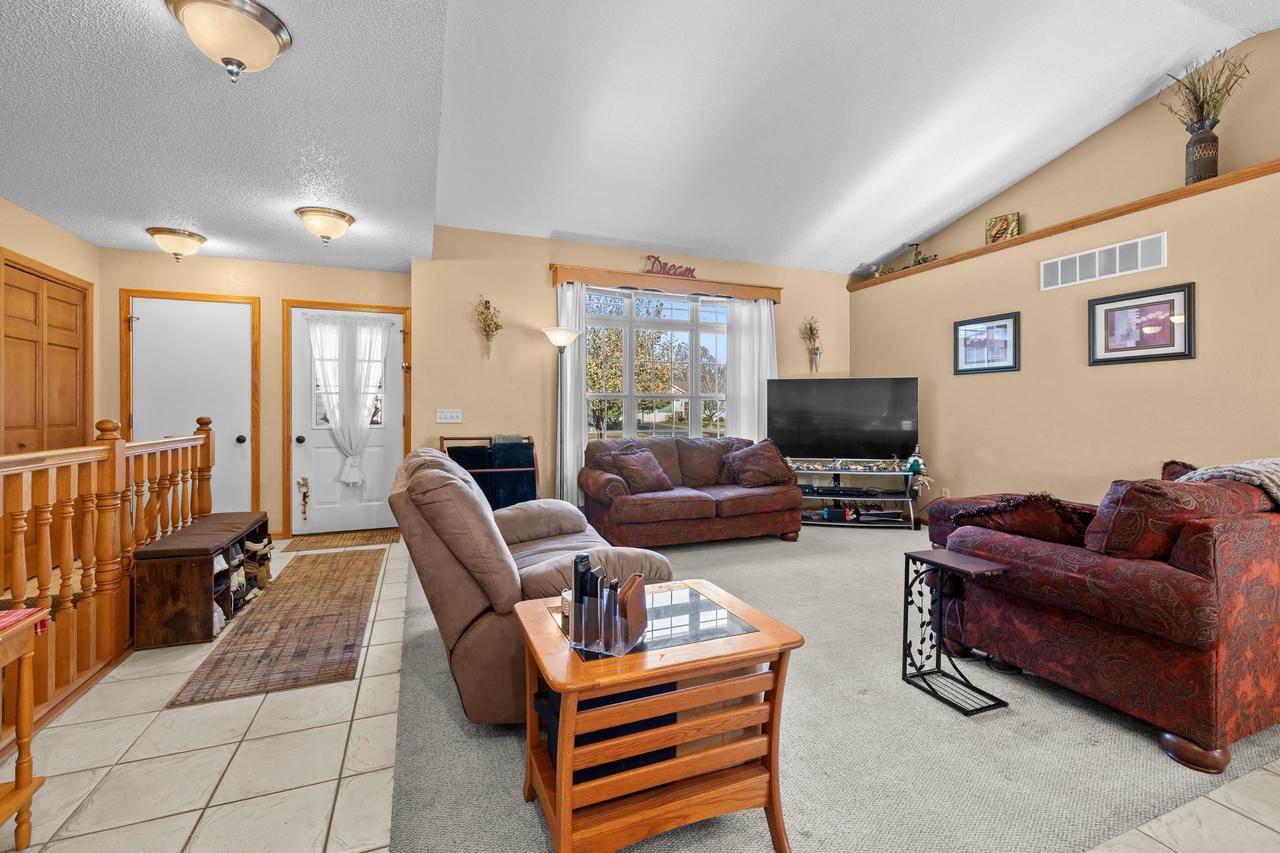 3041 Lexington Place, Plover, WI 54467