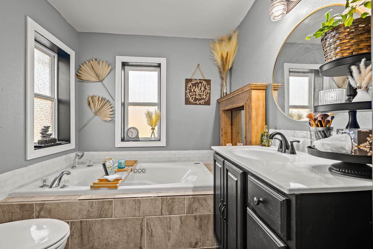 2305 Lawraine Street, Marshfield, WI 54449