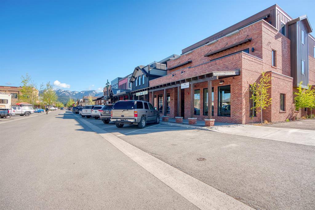 325 Central Avenue, Whitefish, MT 59937
