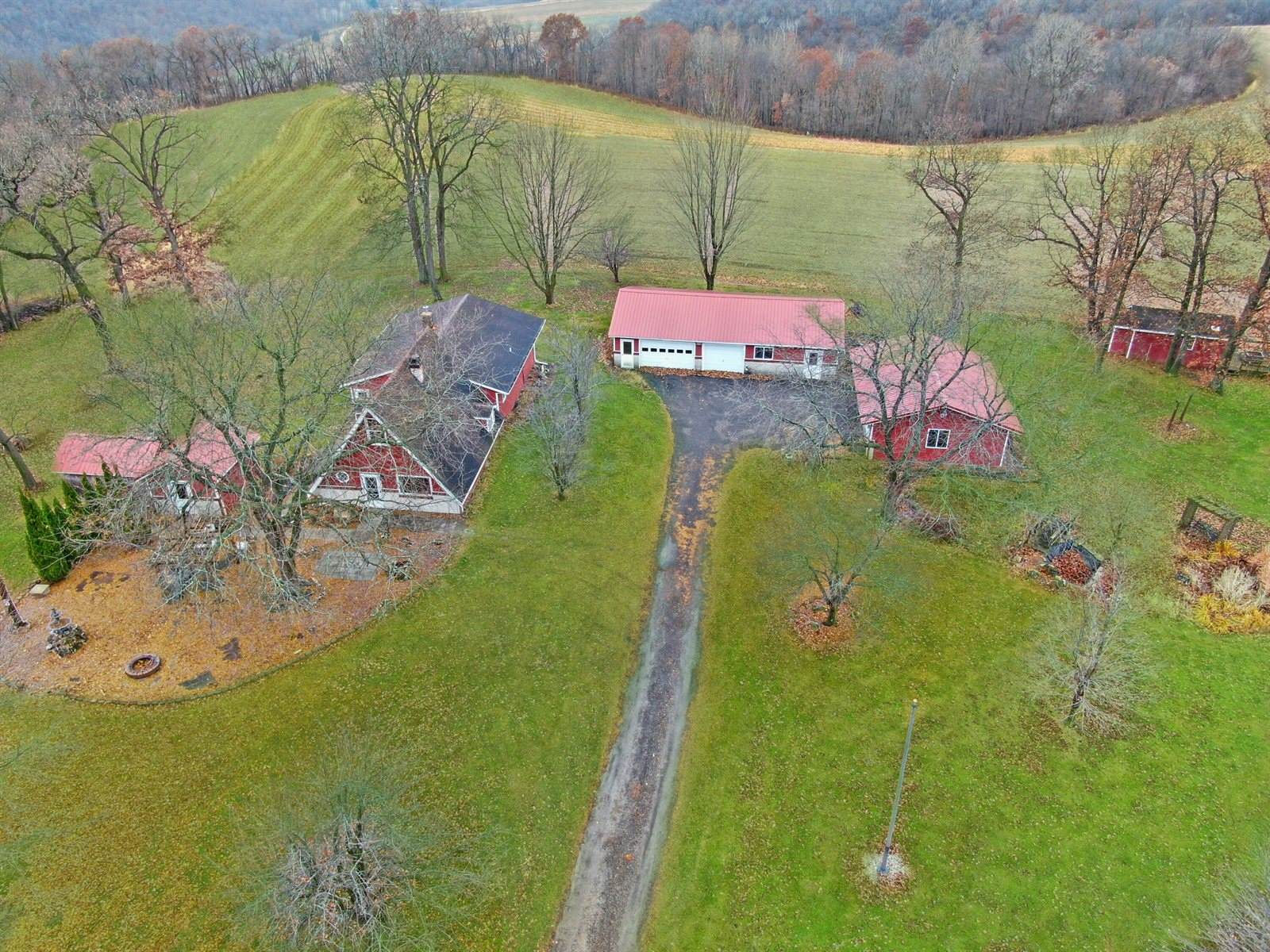 E4350 Klomsten Ridge Rd, Hamburg, WI 54623