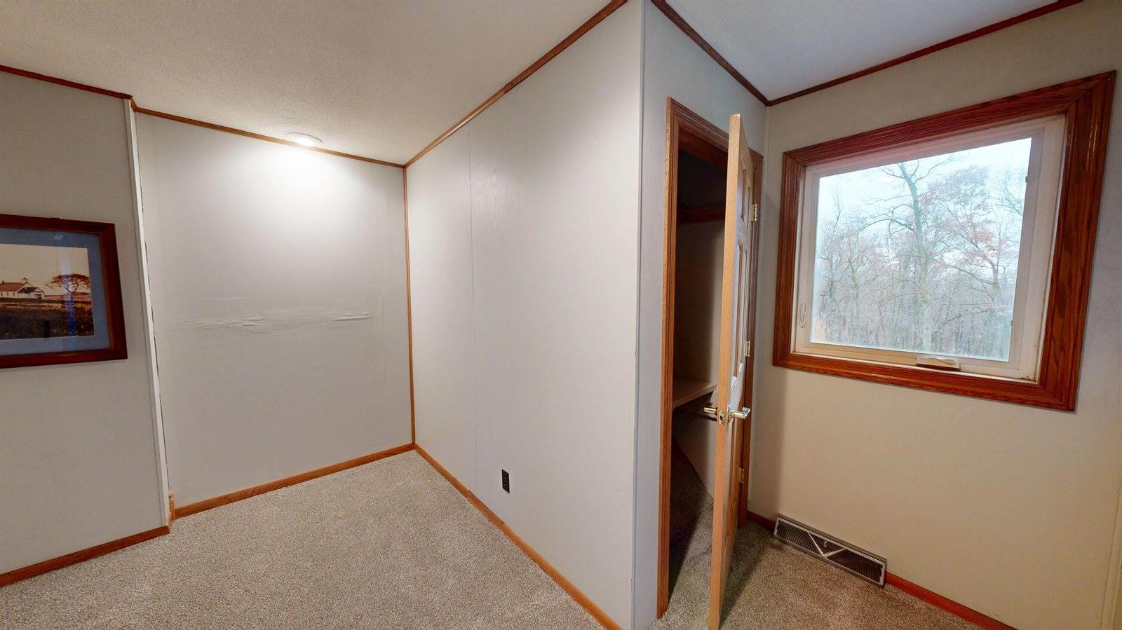 E4350 Klomsten Ridge Rd, Hamburg, WI 54623