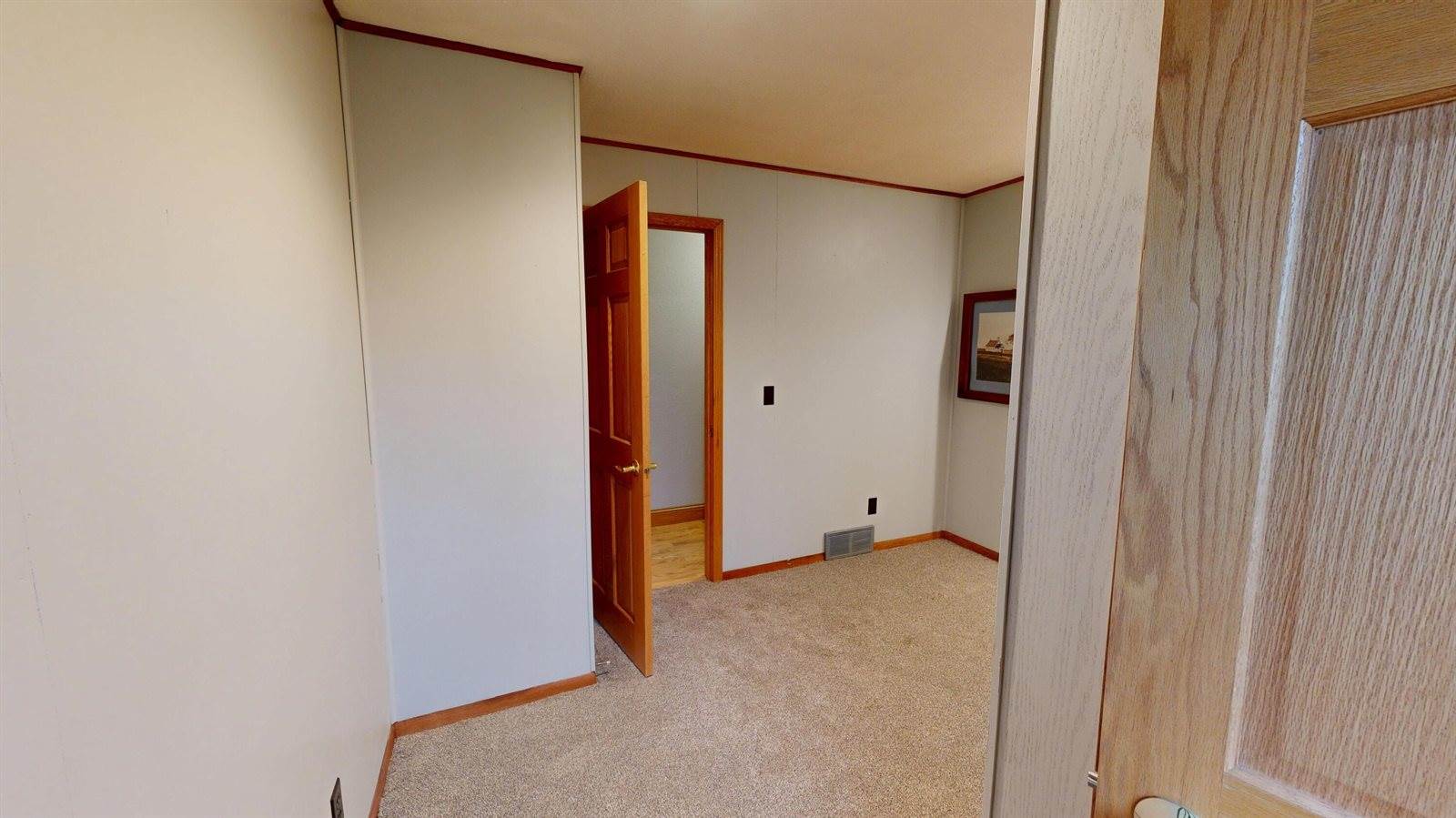 E4350 Klomsten Ridge Rd, Hamburg, WI 54623