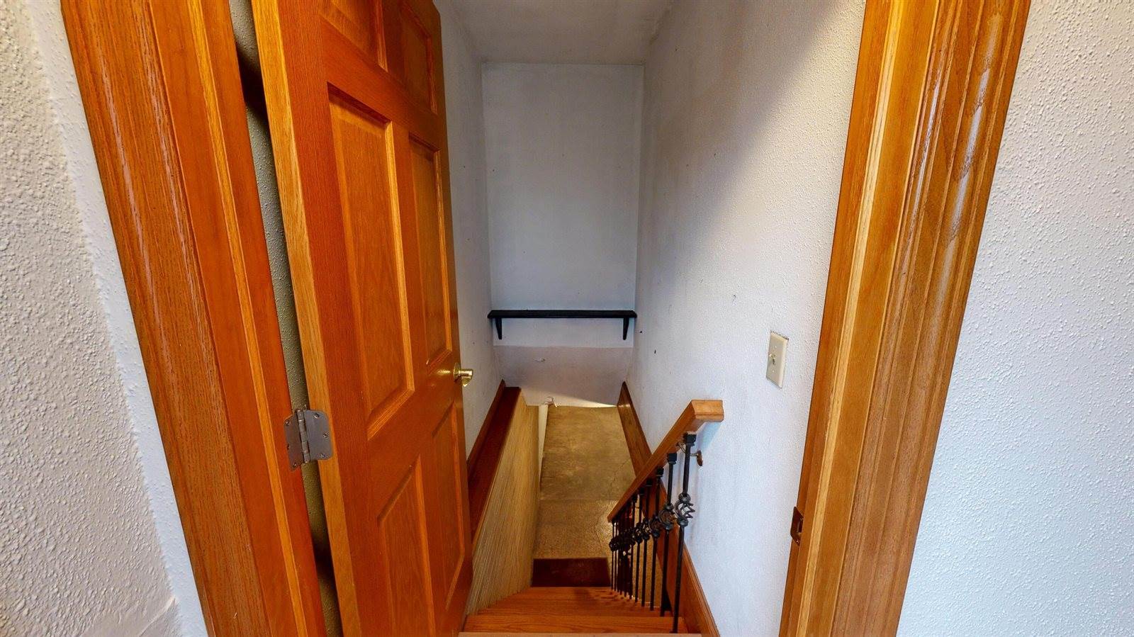 E4350 Klomsten Ridge Rd, Hamburg, WI 54623