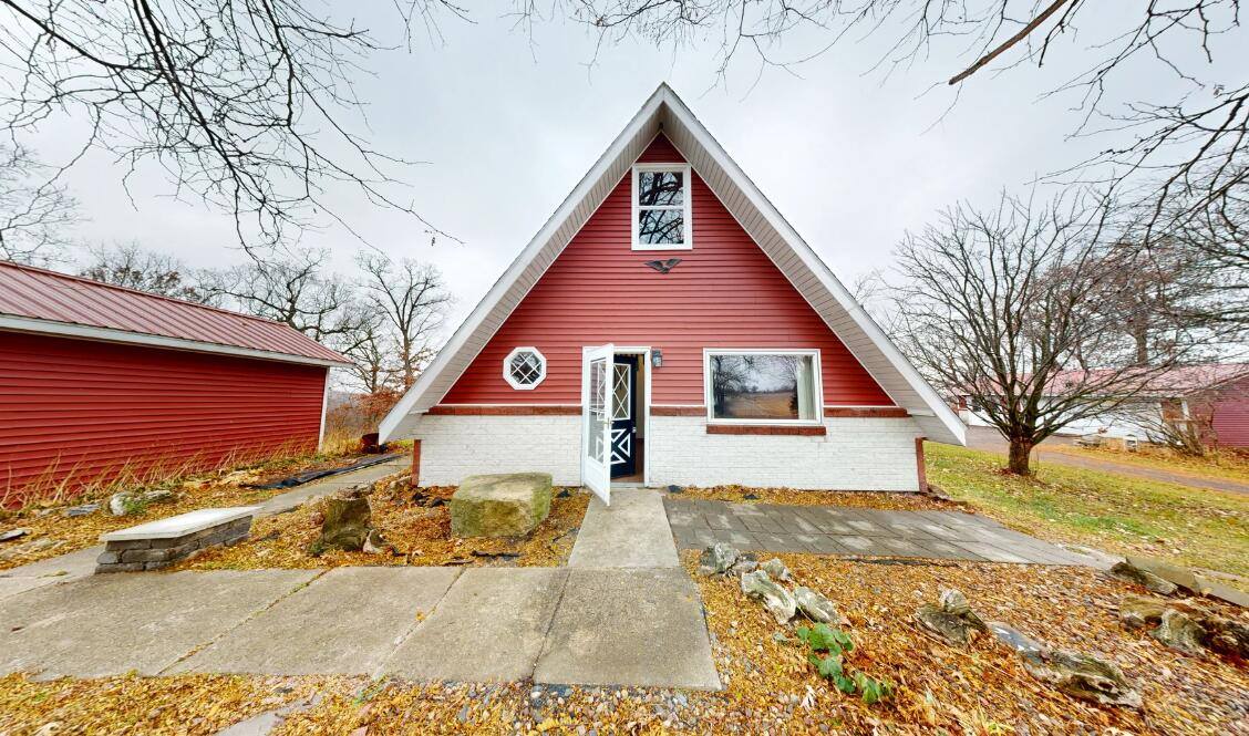 E4350 Klomsten Ridge Rd, Hamburg, WI 54623