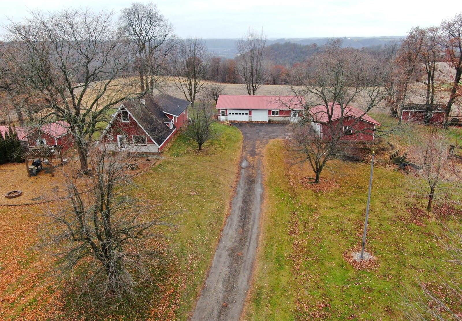 E4350 Klomsten Ridge Rd, Hamburg, WI 54623