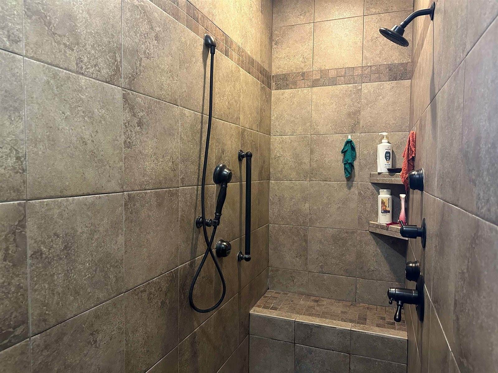 240 North Pond, Jackson, MN 56143