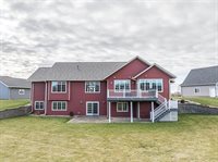 240 North Pond, Jackson, MN 56143