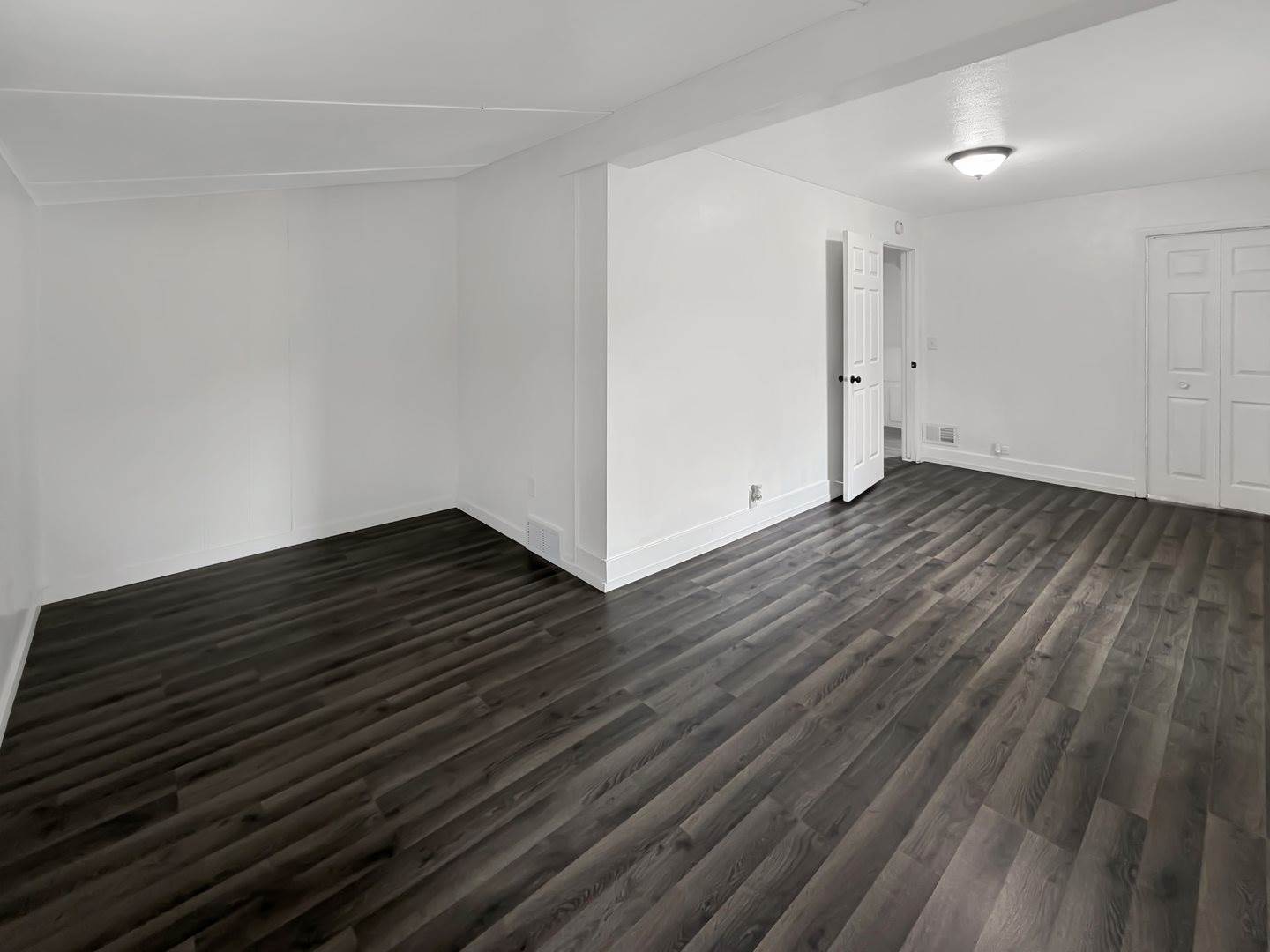 1534 West Fairview Road, Freeport, IL 61032