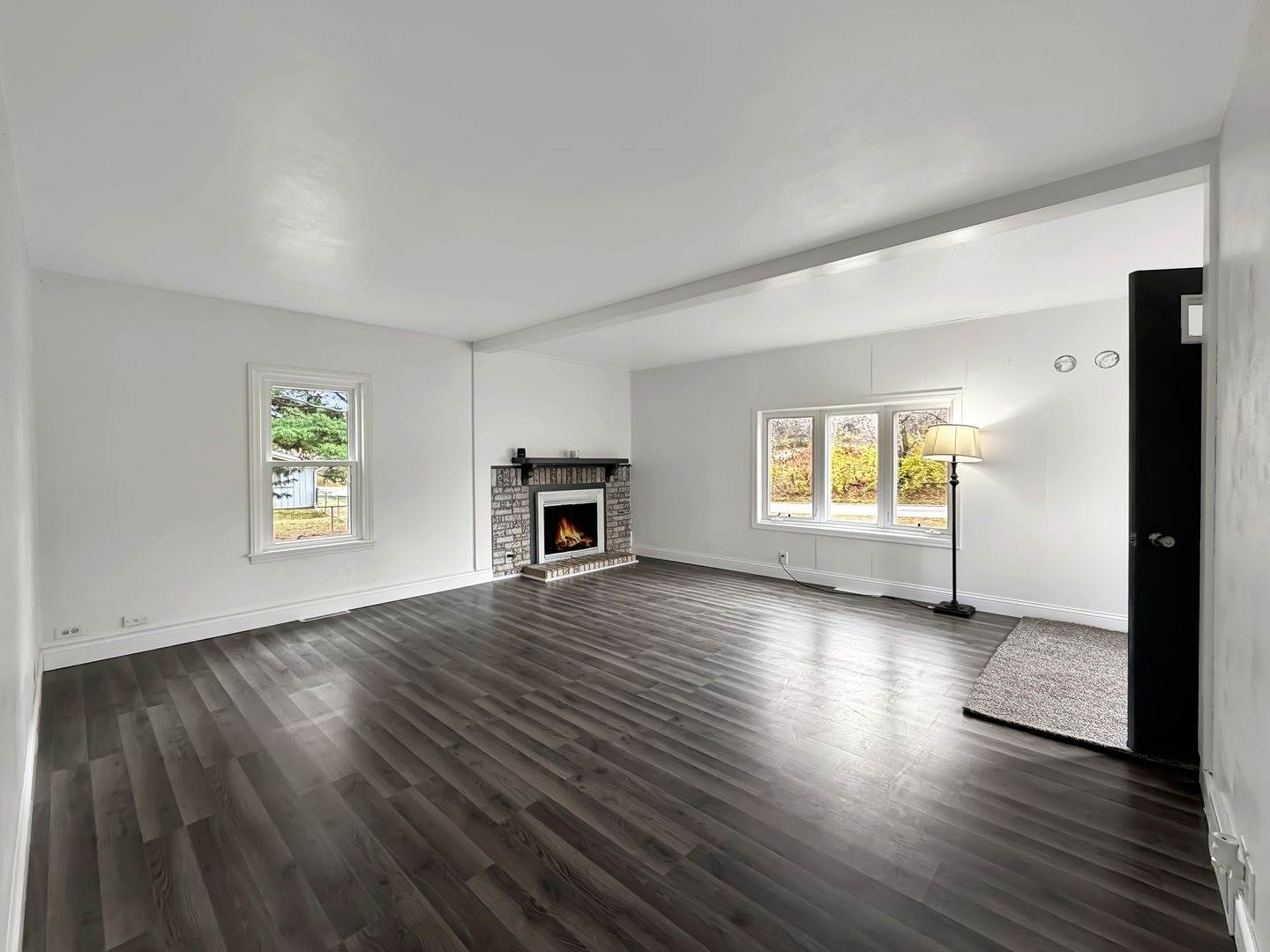 1534 West Fairview Road, Freeport, IL 61032