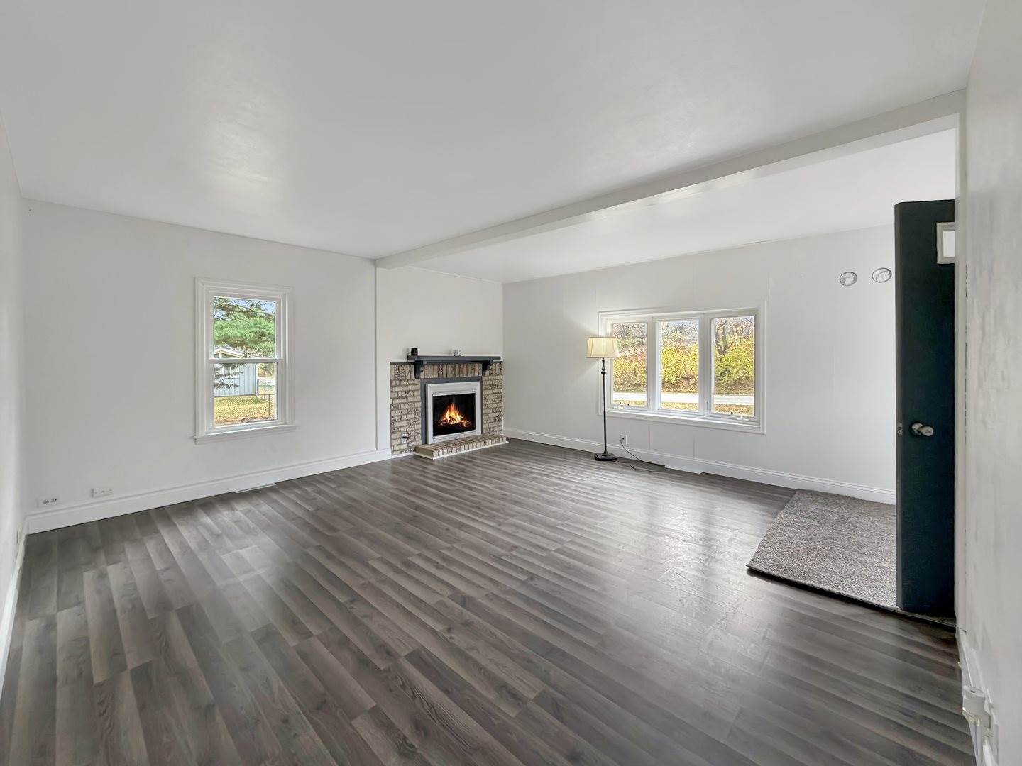 1534 West Fairview Road, Freeport, IL 61032