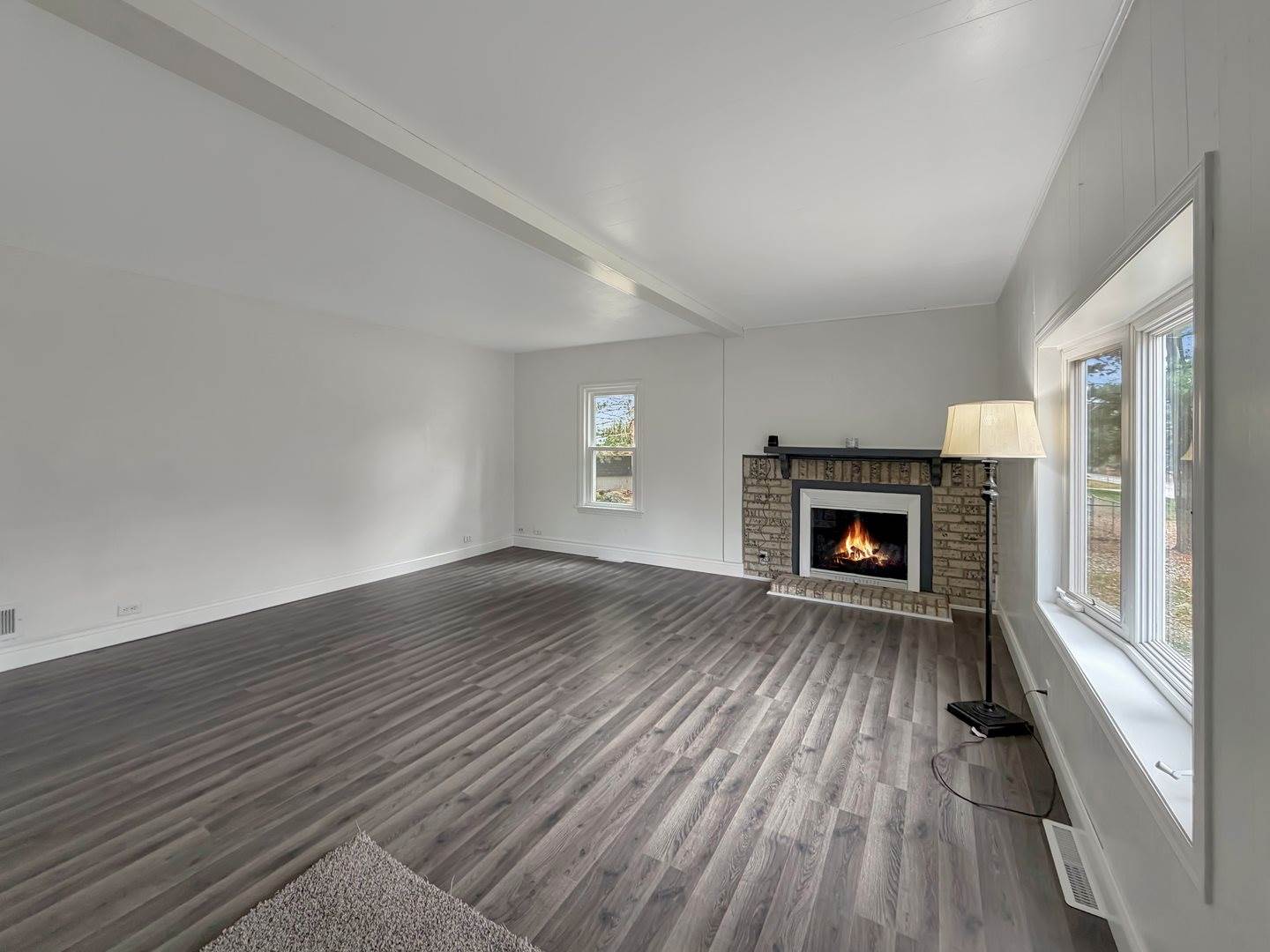 1534 West Fairview Road, Freeport, IL 61032