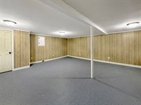 1534 West Fairview Road, Freeport, IL 61032