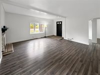 1534 West Fairview Road, Freeport, IL 61032