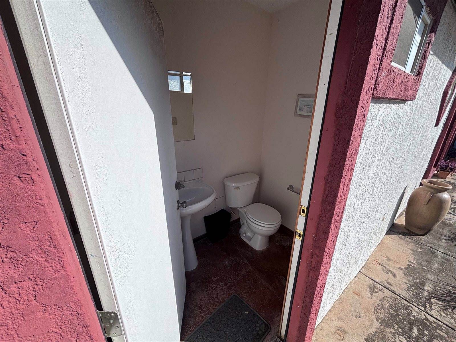 1235 St John Lp, Laredo, TX 78045