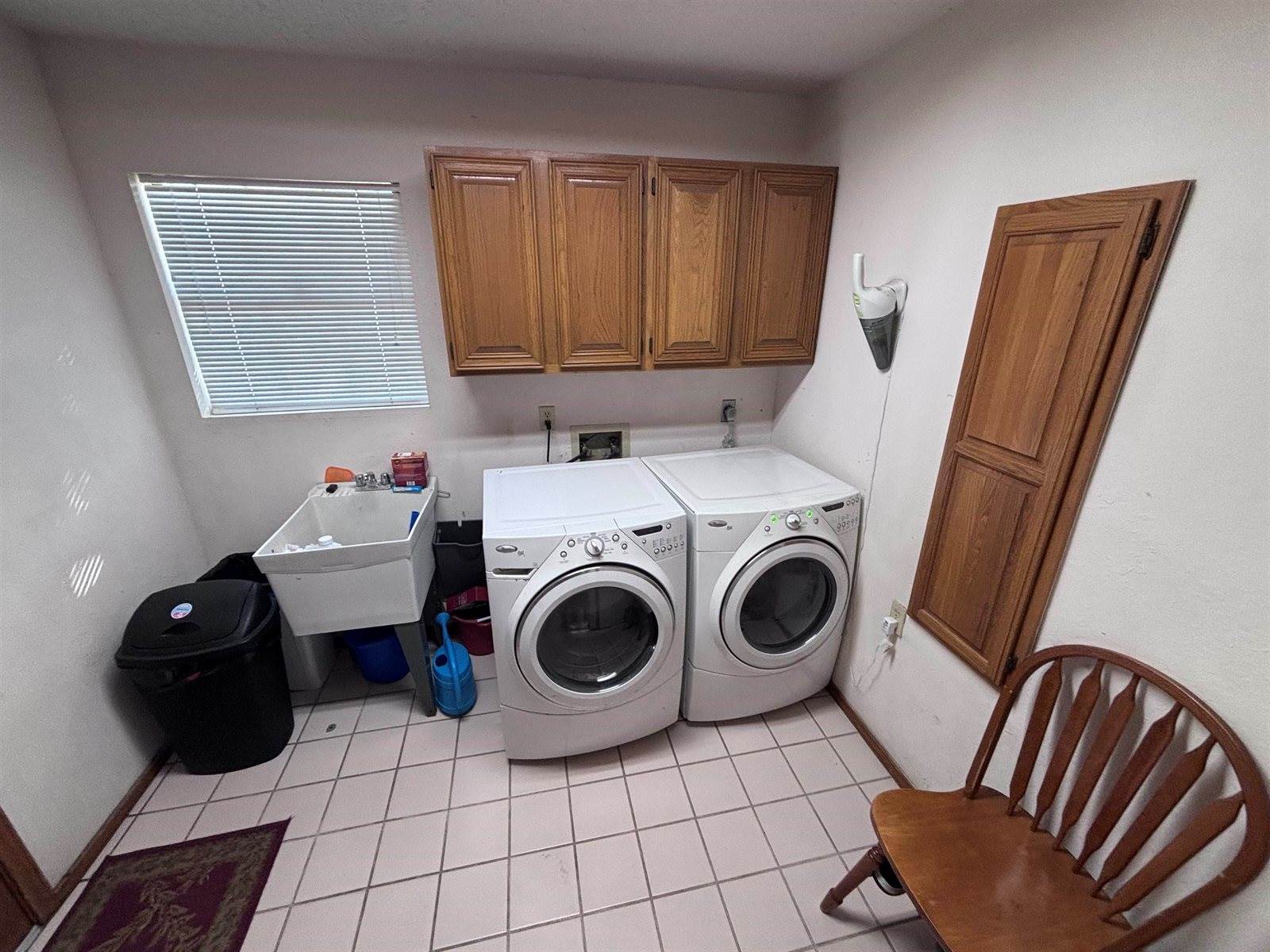 1235 St John Lp, Laredo, TX 78045