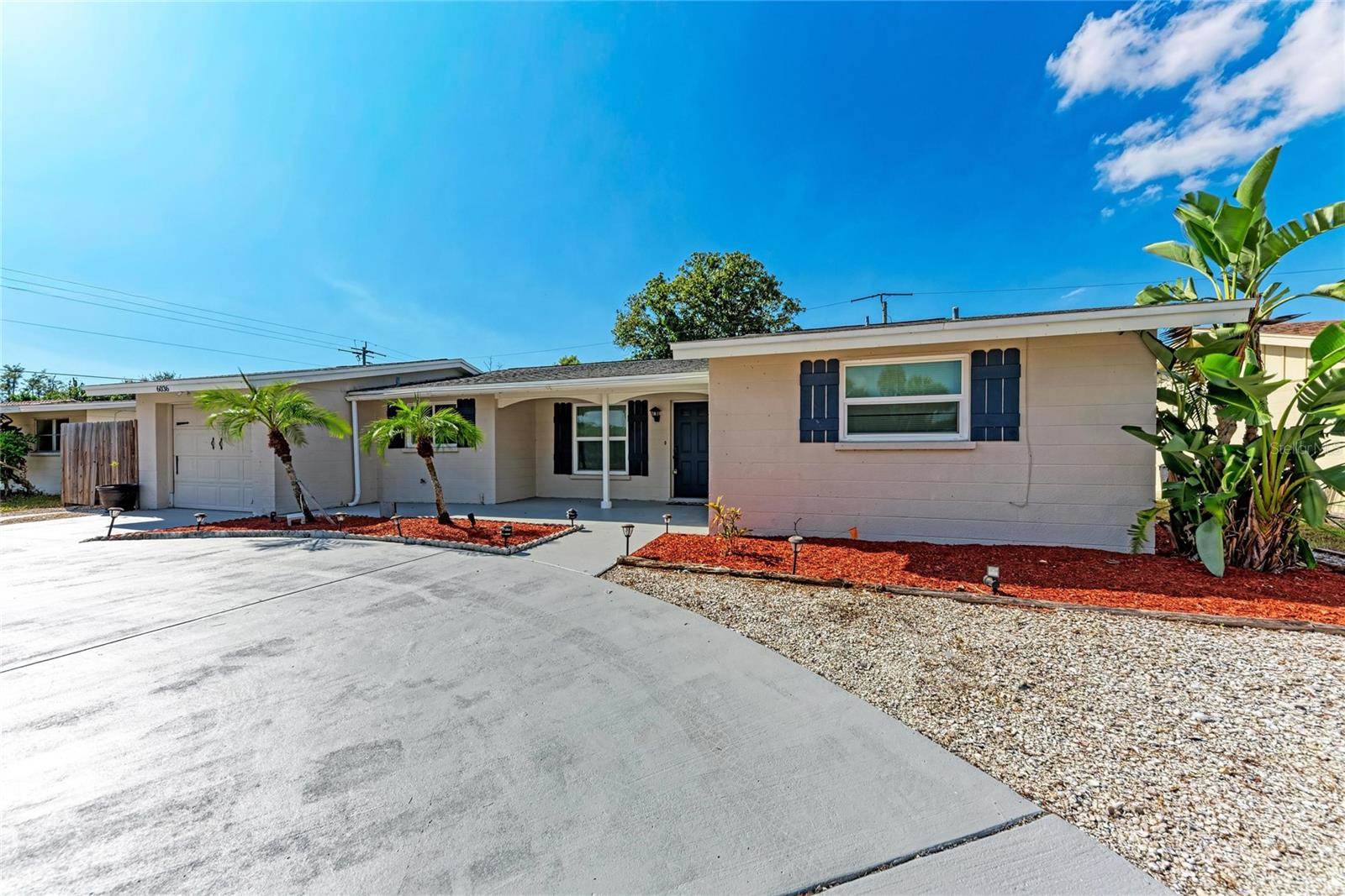 6036 Hopkins Drive North, Bradenton, FL 34207