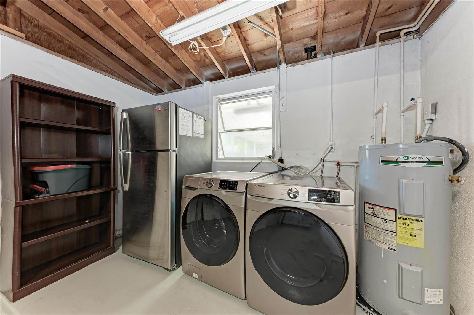 6036 Hopkins Drive North, Bradenton, FL 34207