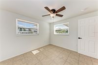 6036 Hopkins Drive North, Bradenton, FL 34207